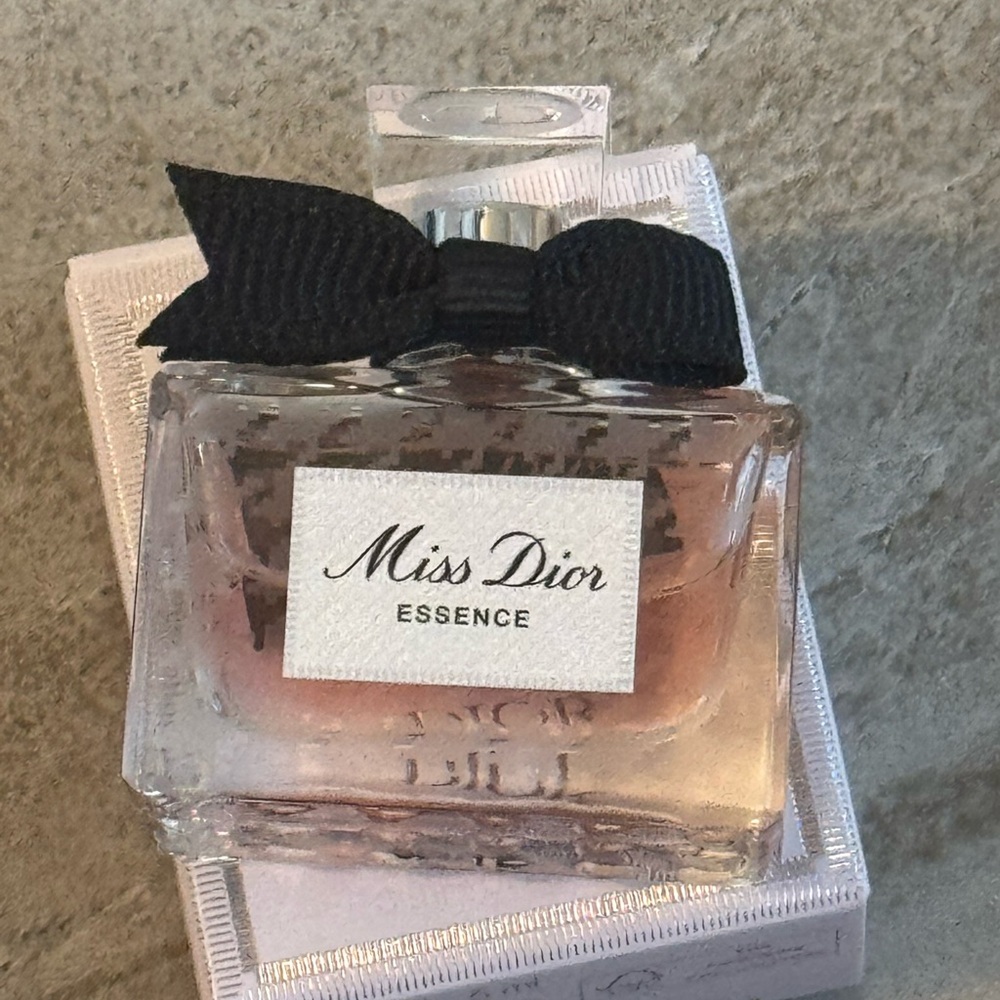 Dior Miss Dior Essence Perfume Mini 5ml